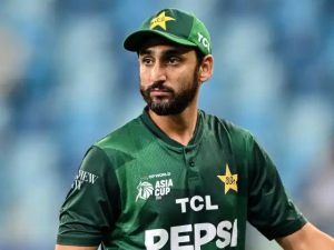 سلمان علی آغا پی ایس ایل میں بطور کھلاڑی لطف اندوز، ڈیوڈ وارنر سے سیکھنے کا اعتراف