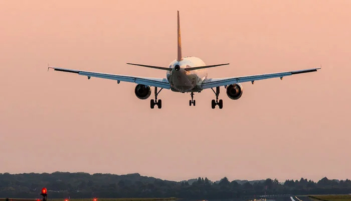 بھارت کے لیے پاکستانی فضائی حدود کی بندش میں توسیع، نوٹم جاری