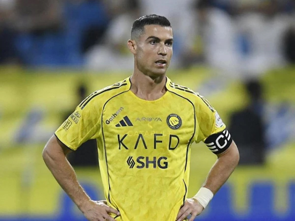 کرسٹیانو رونالڈو 1000 گولز کے قریب، مجموعی تعداد پر اختلاف سامنے آگیا