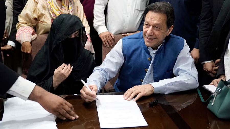 اڈیالہ جیل میں عیدالاضحیٰ کی نماز، عمران خان سیکیورٹی وجوہات پر شریک نہ ہو سکے