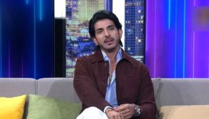 نشے کی حالت میں شوٹنگ سیٹس پر آنے والے فنکاروں پر پابندی ہونی چاہیے: محسن عباس حیدر