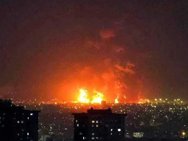 ایران: بندر عباس اور سیریک کے قریب دھماکوں جیسی آوازیں، آبنائے ہرمز میں مشتبہ ٹینکر روکنے کا دعویٰ