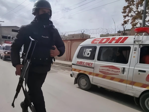 زیارت میں دہشت گردوں کا پولیس پر حملہ، 2 ایس ایچ اوز سمیت 9 اہلکار شہید
