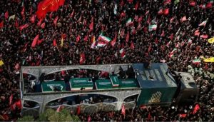 آیت اللہ سید علی خامنہ ای کی مشہد میں تدفین، لاکھوں سوگواروں کی شرکت